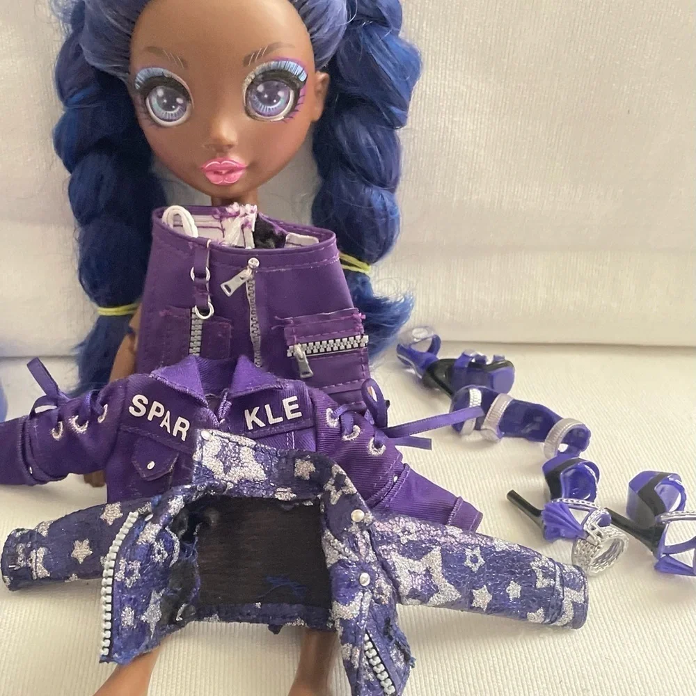 Rainbow High Blue-Haired Fashion Doll